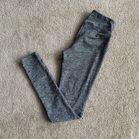 TNA Grey Leggings - Picture 4 of 4